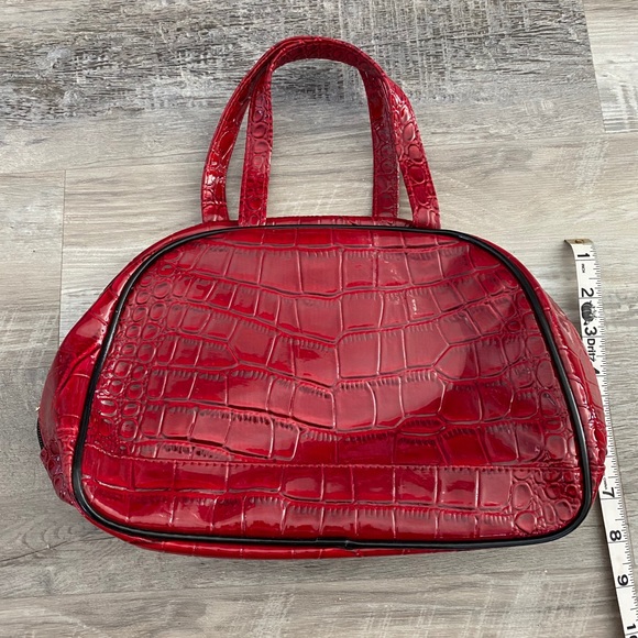 Red Vegan Alligator Handbag - Picture 3 of 3